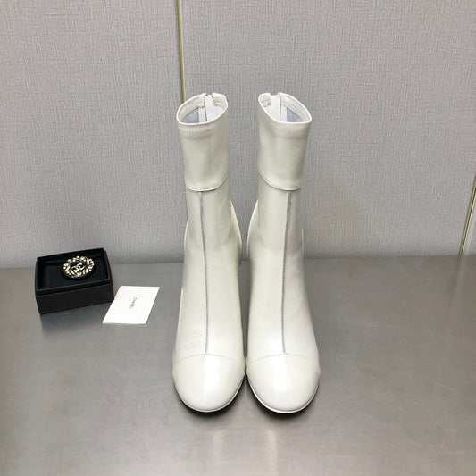 HIGH HEEL ANKLE BOOTS IN WHITE CALFSKIN