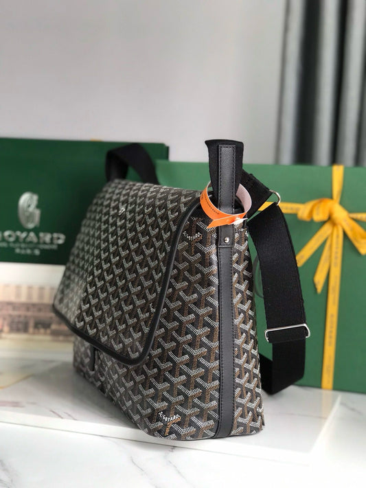 GOY Messenger Bag 35x26x7.5cm