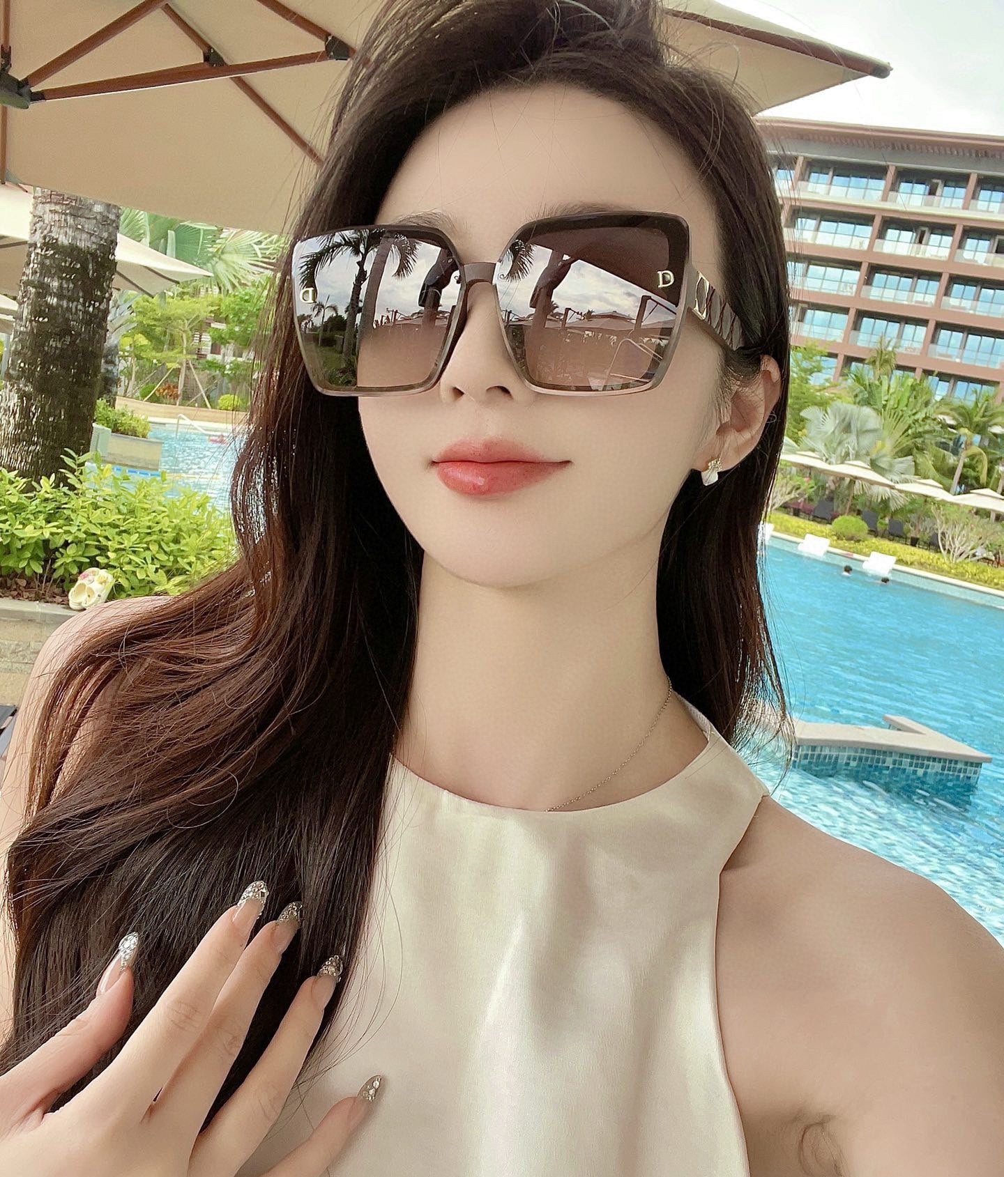 MONTAIGNE SQUARE SUNGLASS CD1590 IN ACETATE