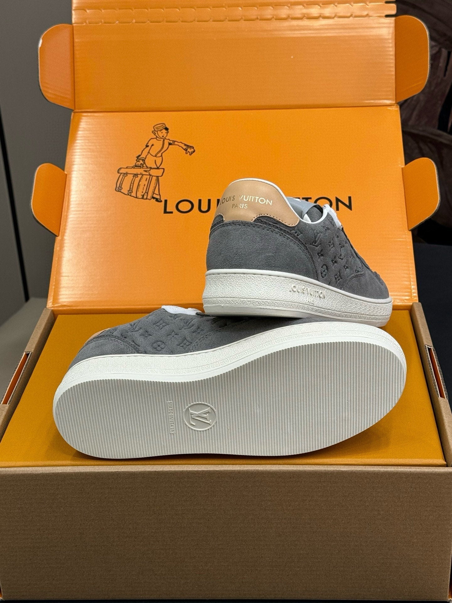 STADIUM SNEAKER IN DOVE GRAY EMBOSSED MONOGRAM SUEDE