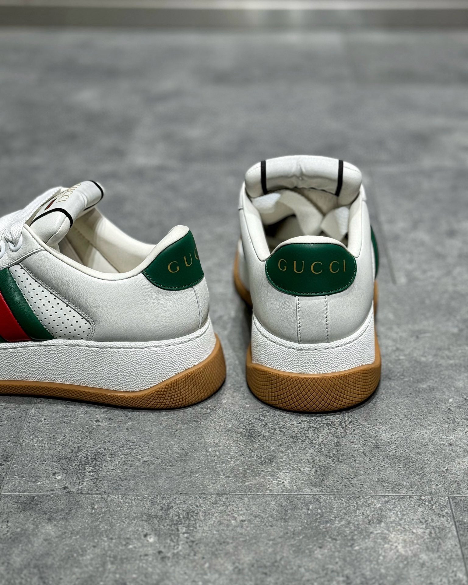 GUC Sneakers