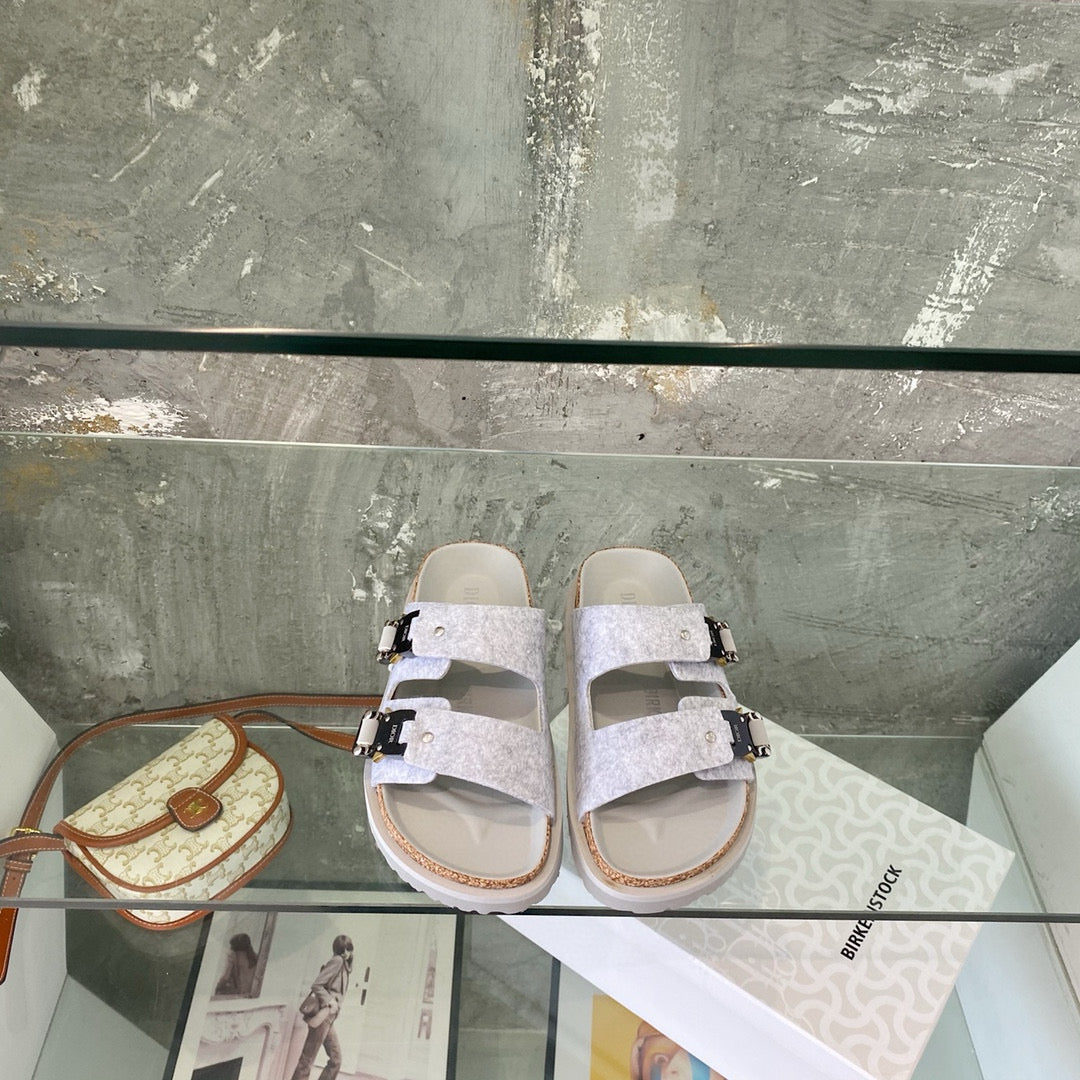 DIO Sandals