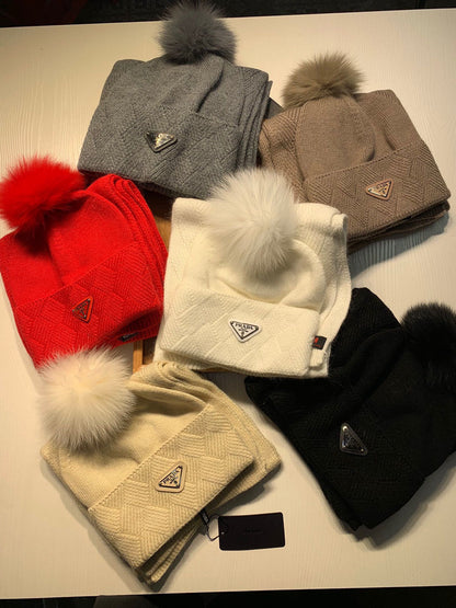 SET SCARF AND HAT IN CHERRY RED WOOL AND RABBIT FUR 416367