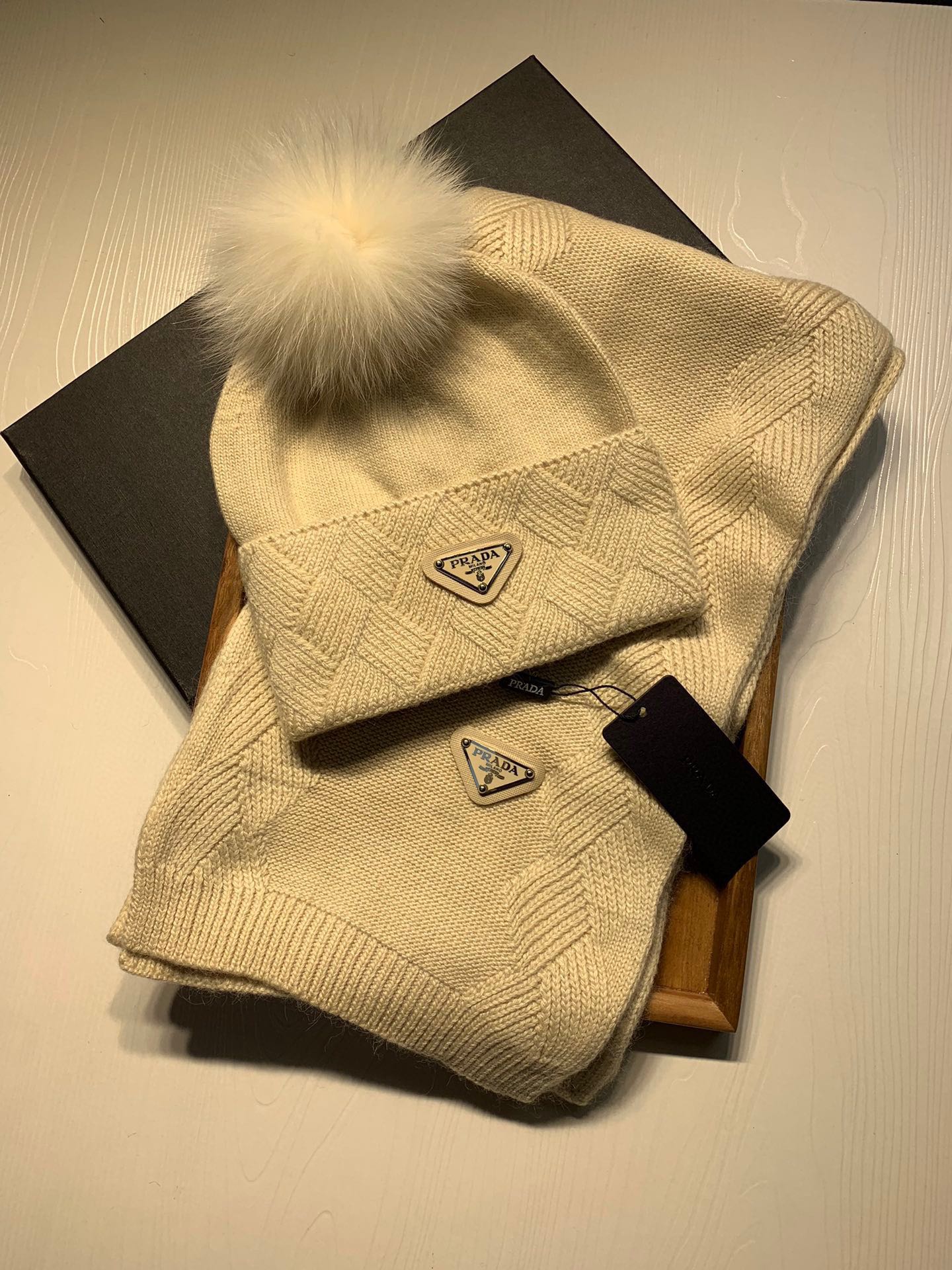 SET SCARF AND HAT IN BISQUE BEIGE WOOL AND RABBIT FUR 416365