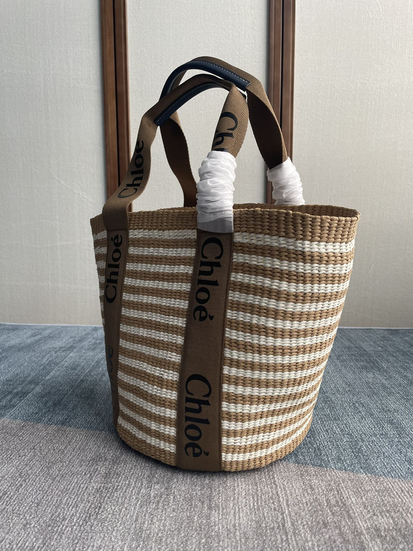 LAGRE WOODY TOTE BAG 48 IN BROWN AND WHITE FIBERS BROWN WEBBING BLACK CALFSKIN