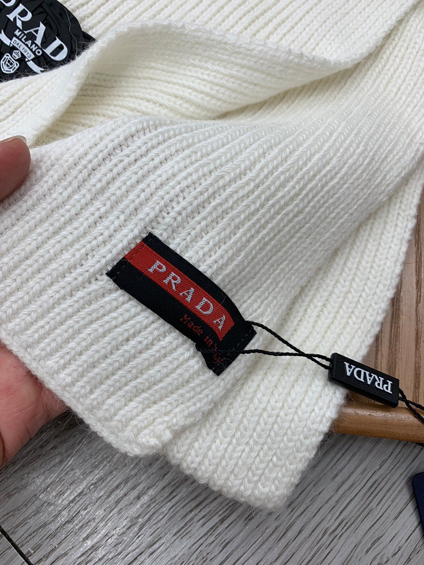 SET SCARF AND HAT IN WHITE WOOL AND RABBIT FUR 386079