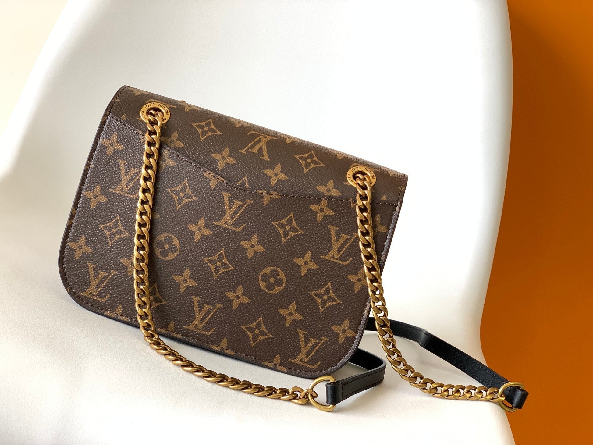 PASSY 22 BROWN MONOGRAM CANVAS