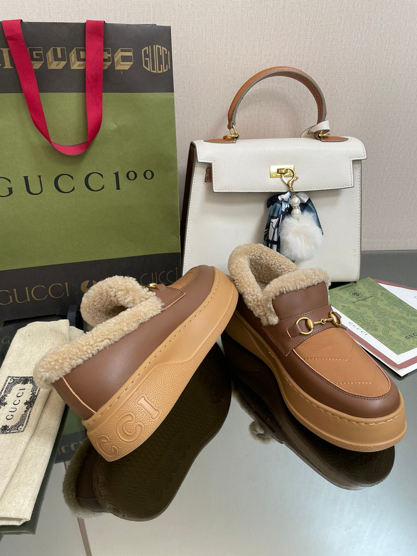 GG LOAFER IN PEANUT BROWN AND CHOCOLATE BROWN CALFSKIN WITH BEIGE WOOL LINING
