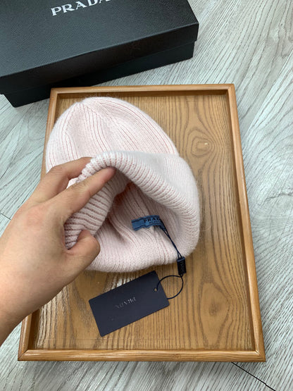 BEANIE HAT IN SOLF PINK WOOL 108751