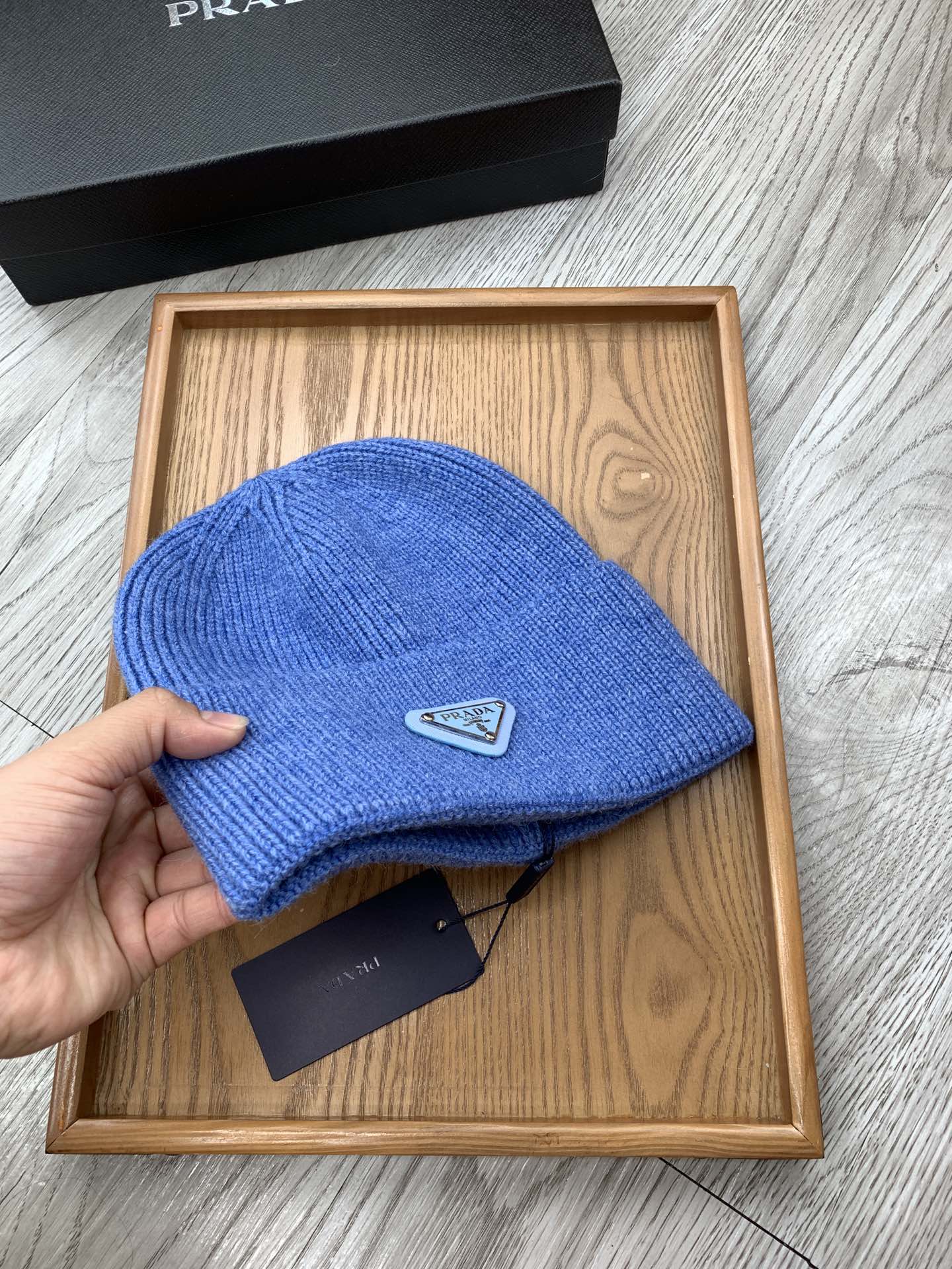 BEANIIE HAT IN SAPPHIRE BLUE WOOL 335031