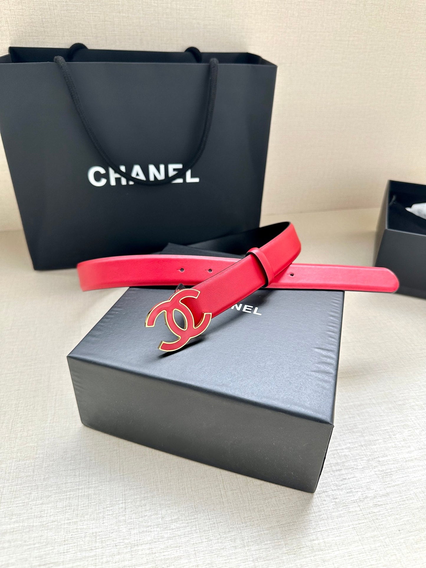 CC 30MM BELT IN CHERRY RED SMOOTH CALFSKIN METAL HARDWARE