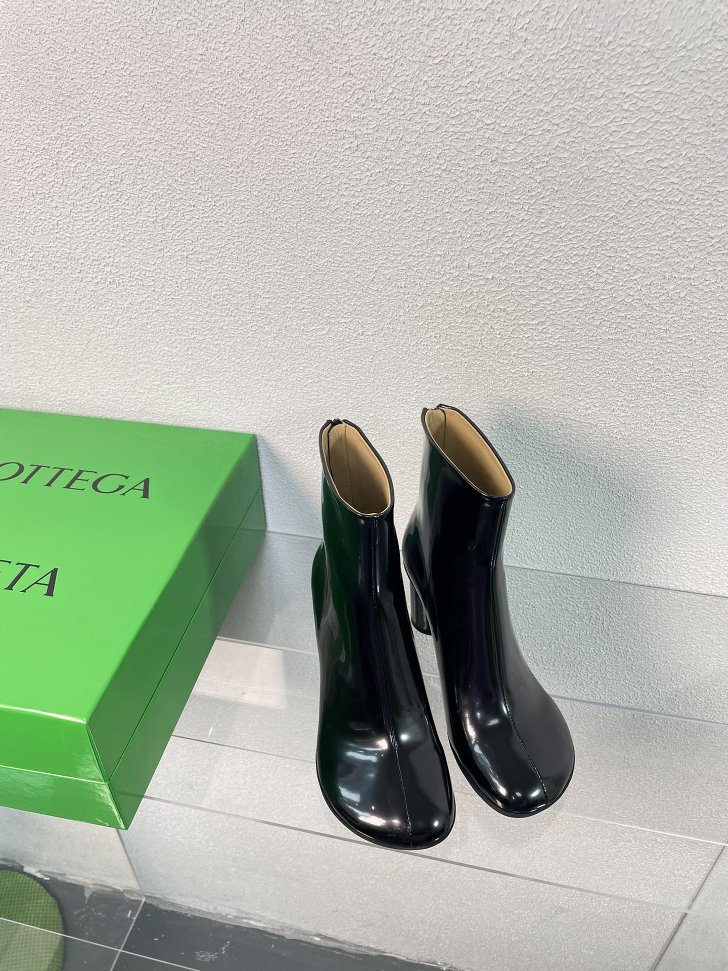 ATOMIC ANKLE BOOT IN BLACK CALFSKIN 75 MM