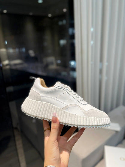 NAMA SNEAKER IN WHITE LAMBSKIN AND DOVE GREY SUEDE