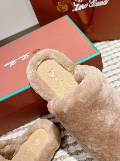 LP NATURAL WINTERCOZY WOOL ALMOND SLIPPERS