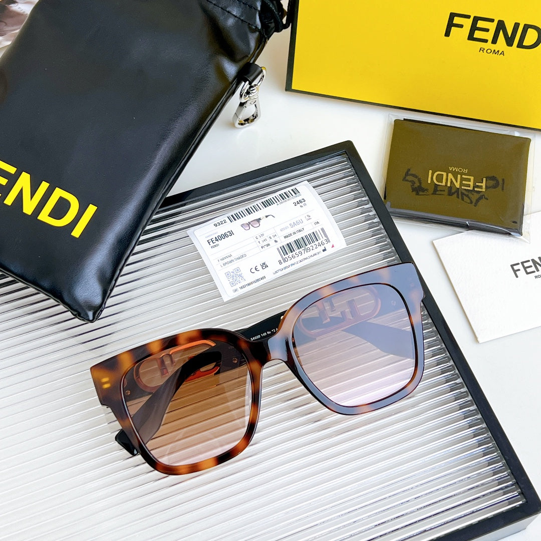DIAGONAL SQUARE FRAME SUNGLASSES FE40063 IN ACETATE