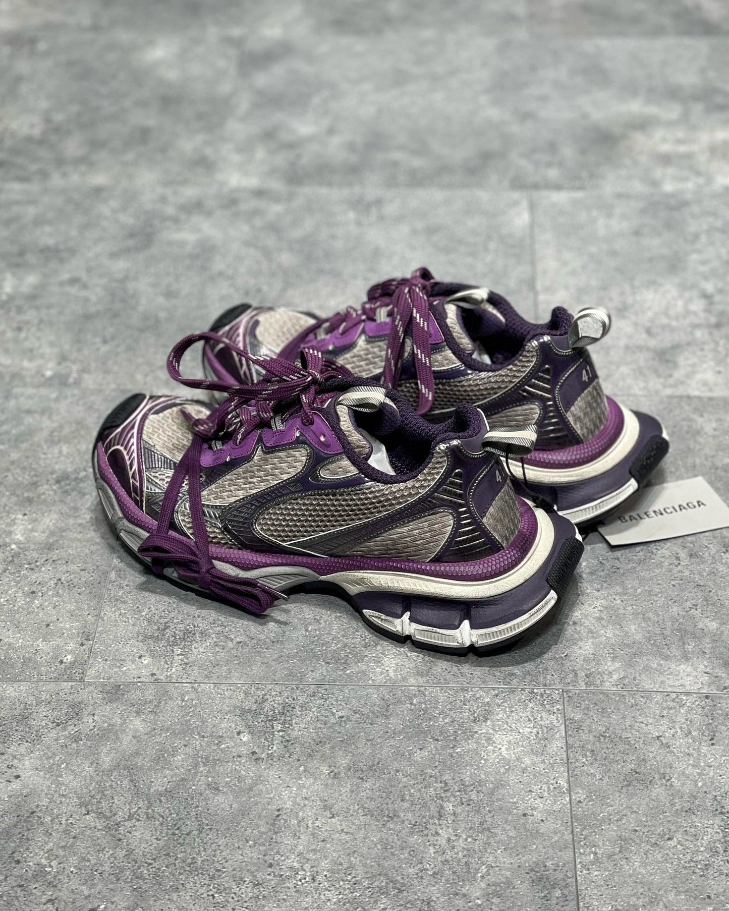 Sneakers & Shoes