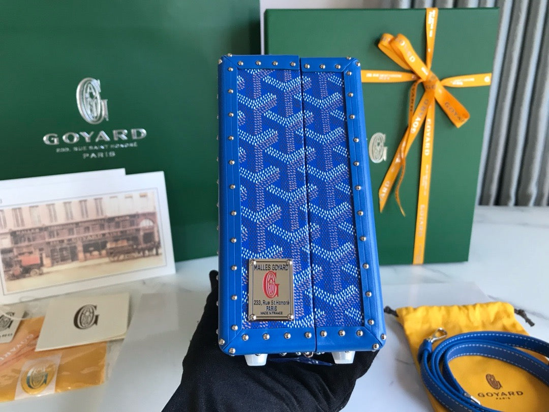 GOY Grand H√¥tel 24.5x7.5x17cm