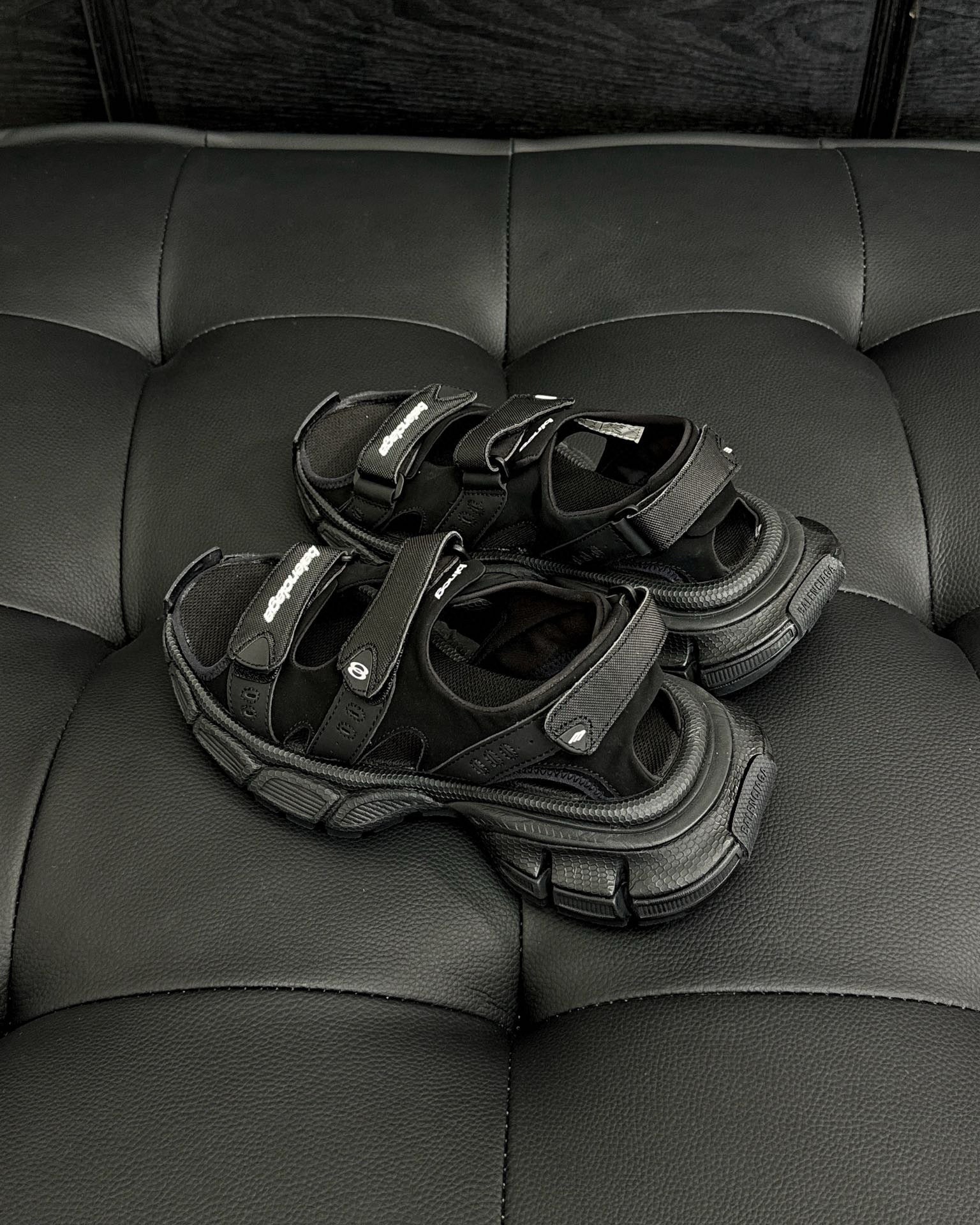 BLCG SANDALS