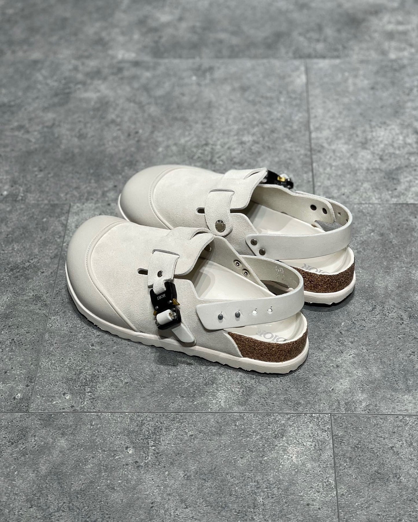 DIO Sandal