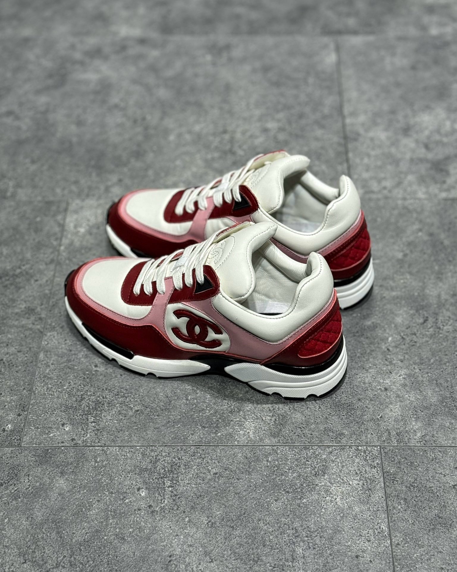 CHA Sneakers