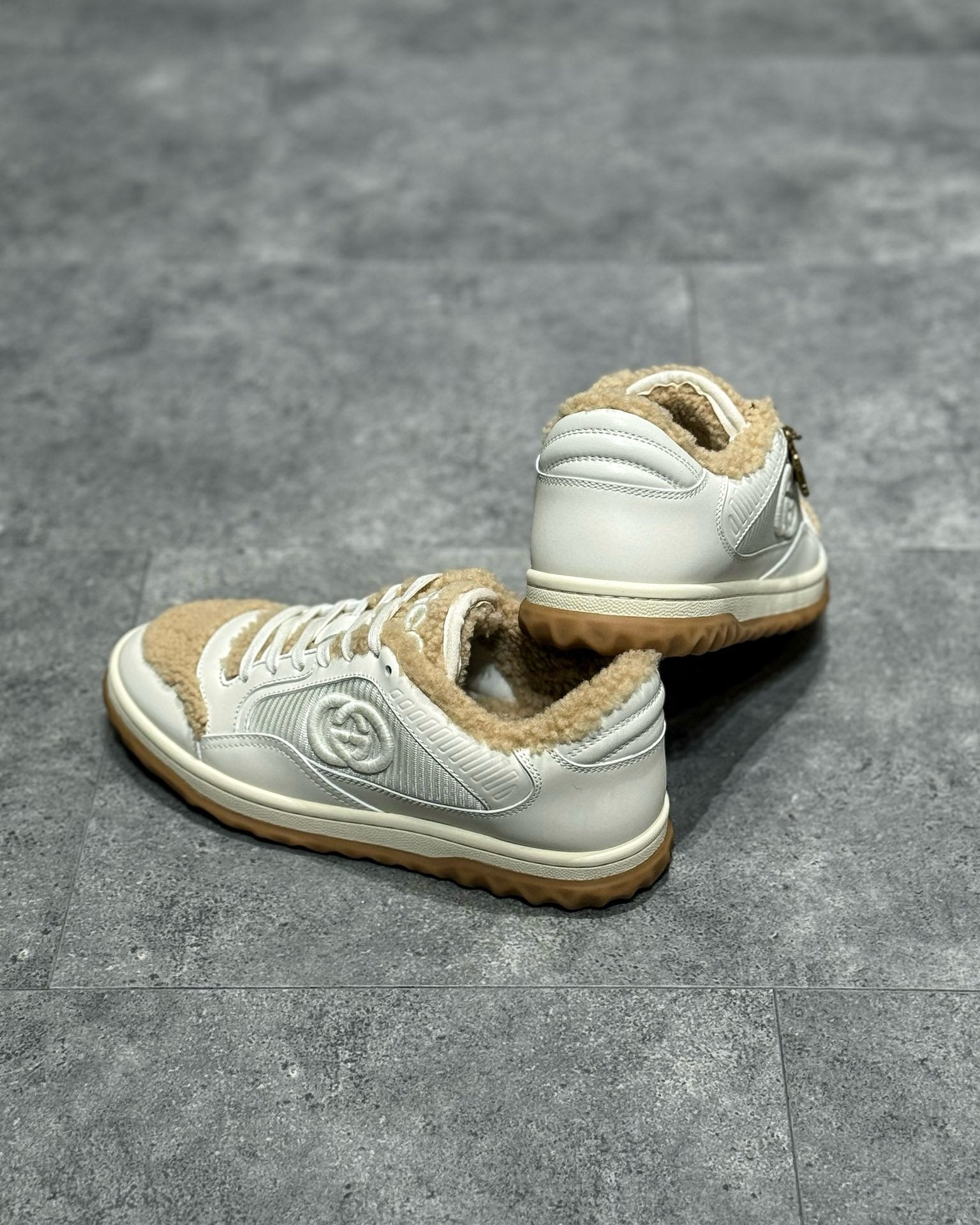 GUC Sneakers