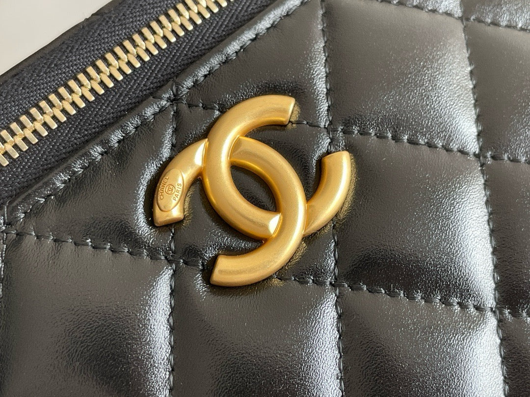 CHA 24C Vanity Bag
