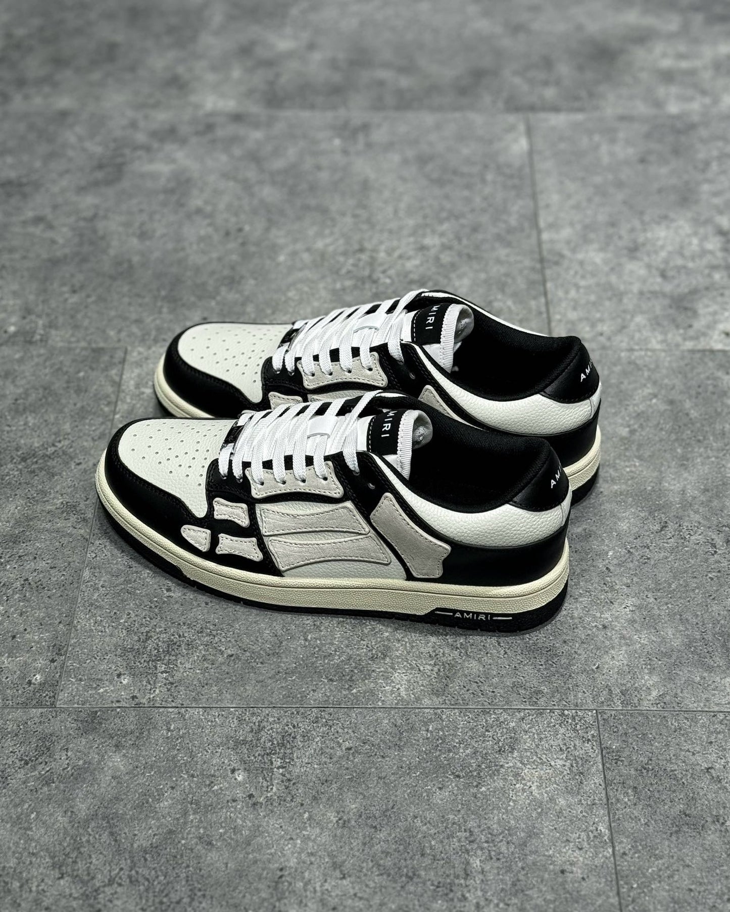 AMR Sneakers