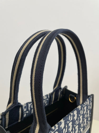 DIO Book Tote (26cm)