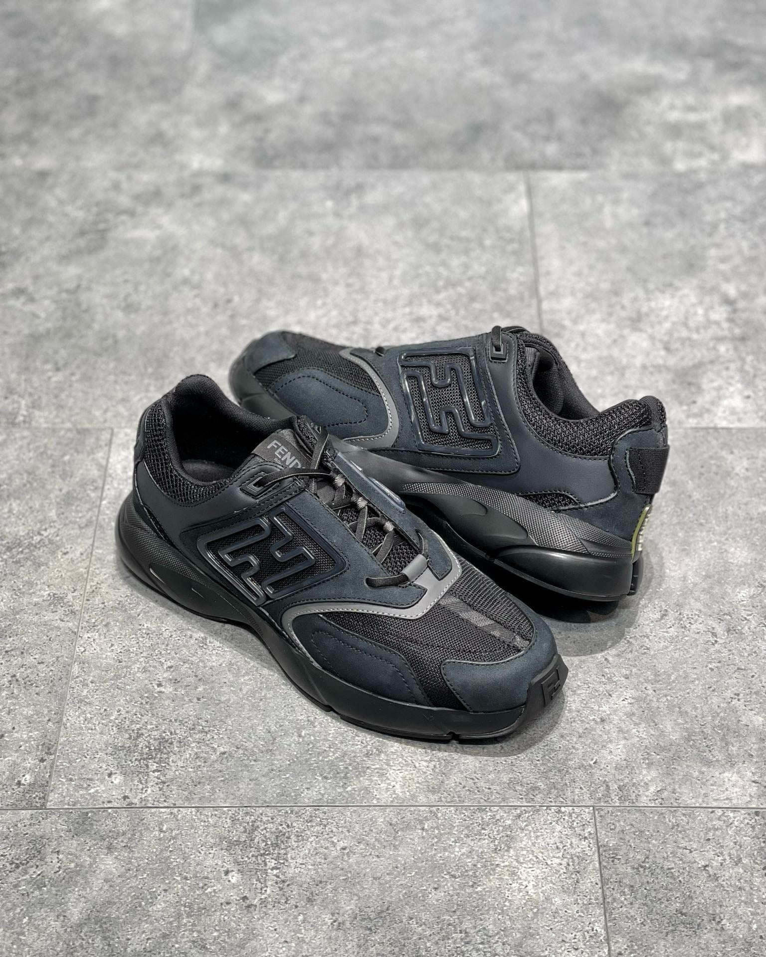 FEN Sneakers