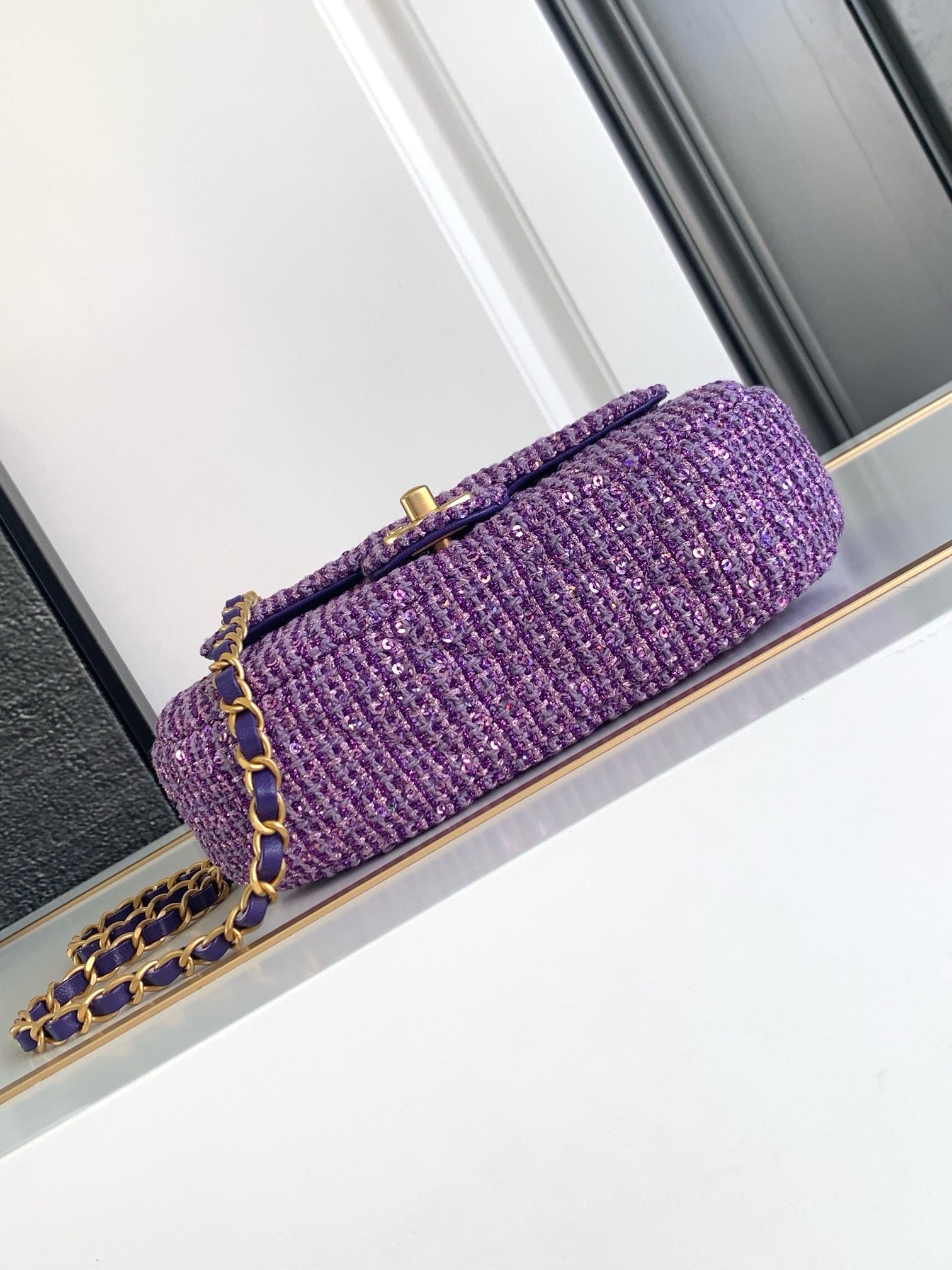 CHA 24C Coco Carry Me Handbag