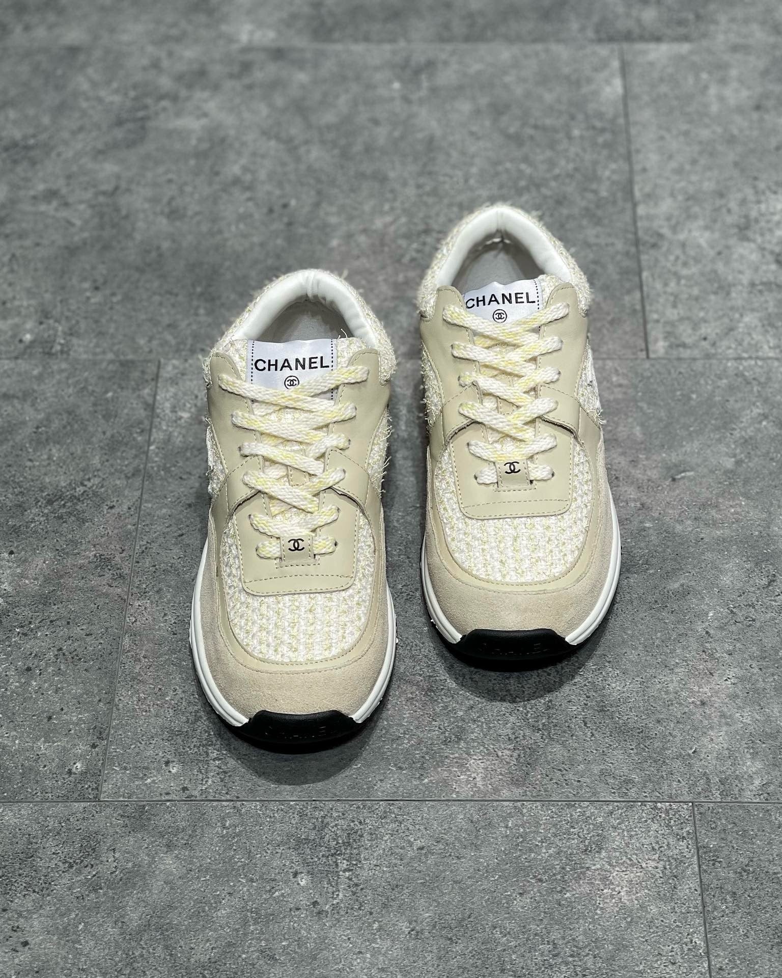 CHA Sneakers