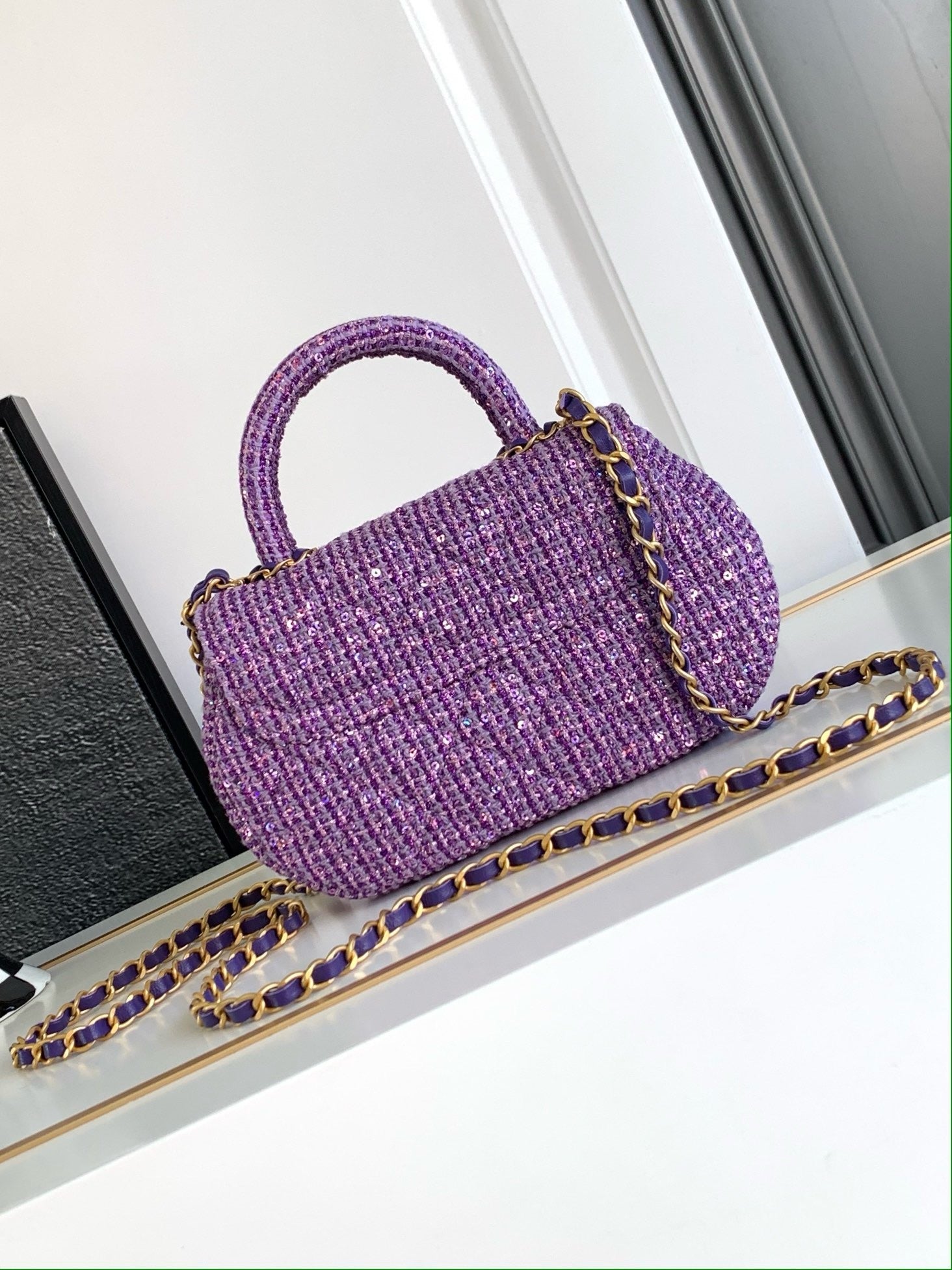 CHA 24C Coco Carry Me Handbag