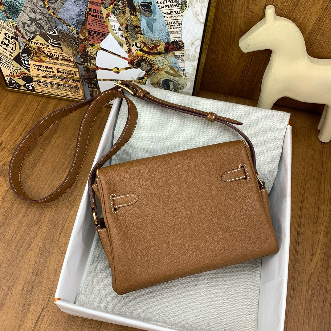 HERM KELLY MESSENGER 25