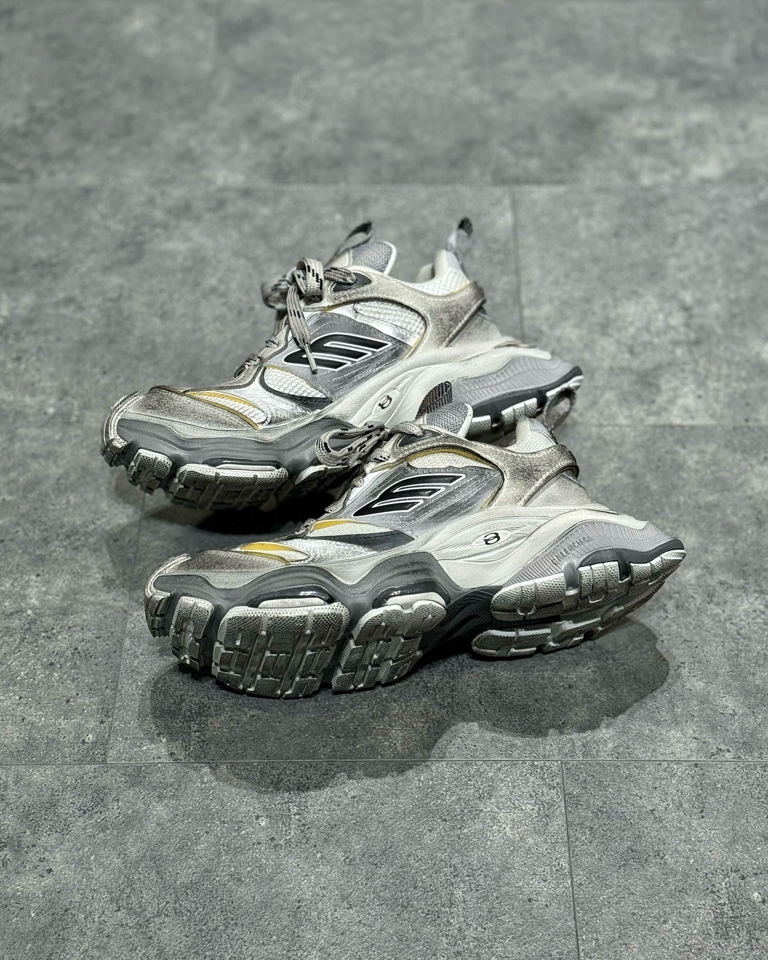BLCG Sneakers