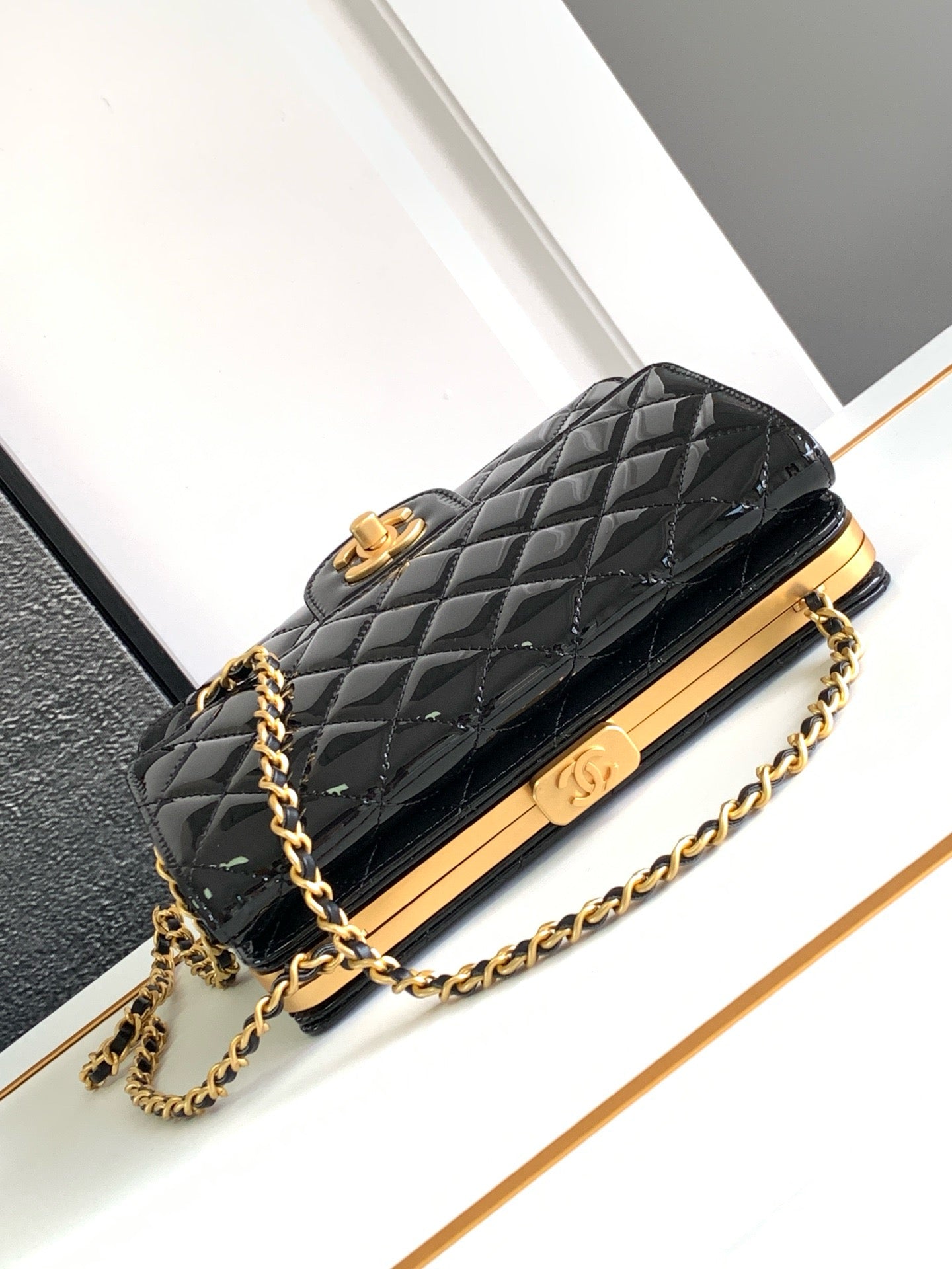 CHA 23K Handbag