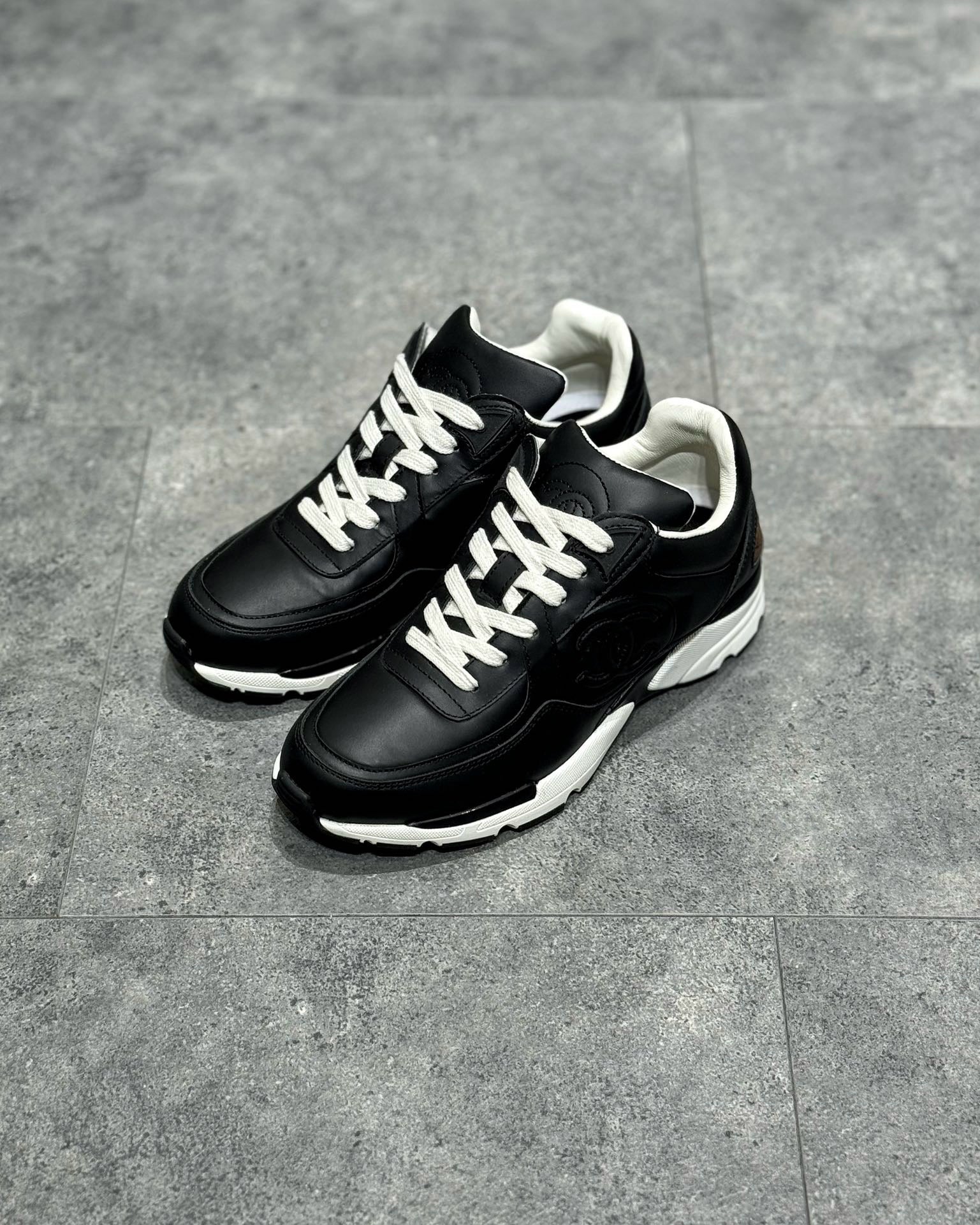 CHA Sneakers