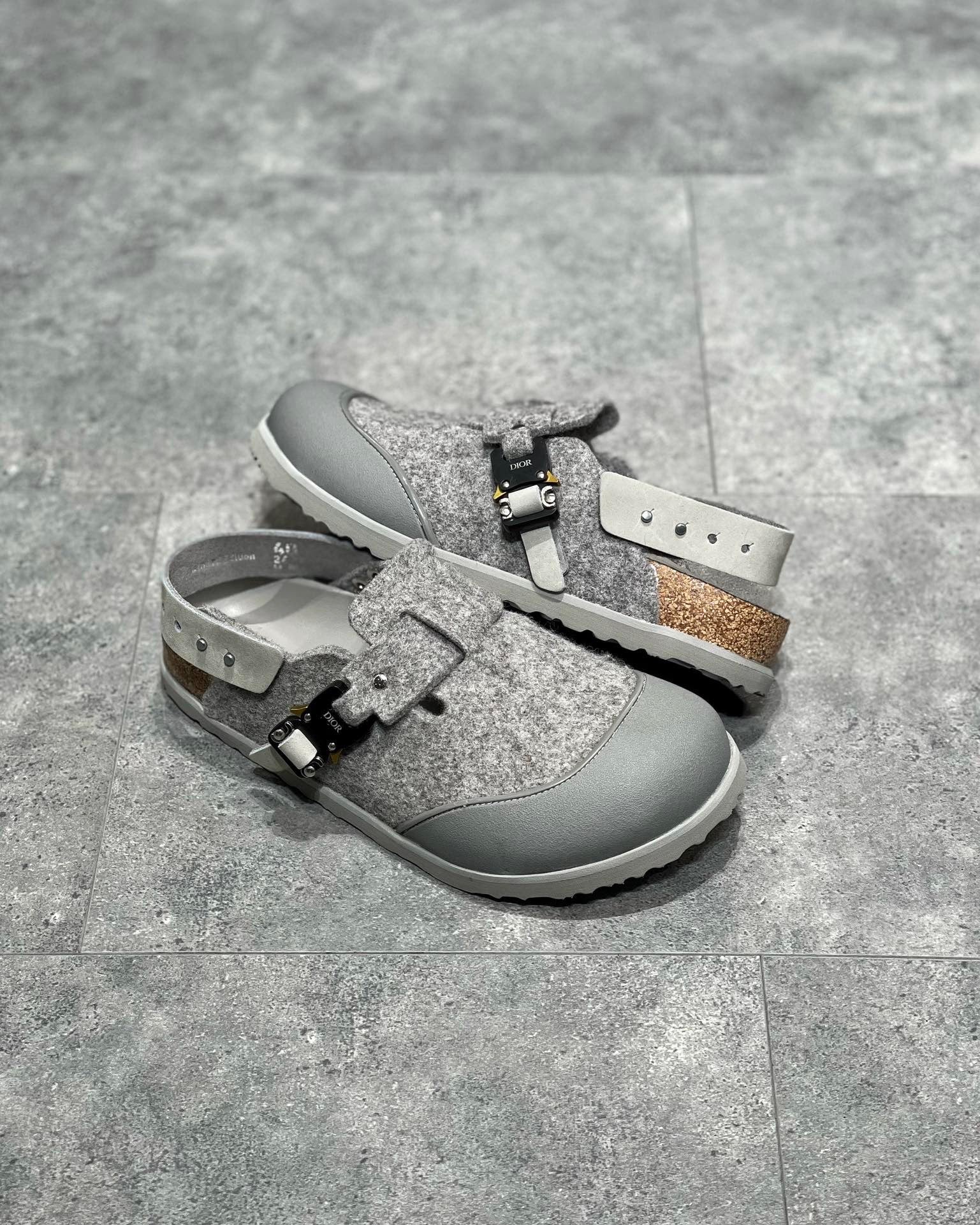 DIO Sandal