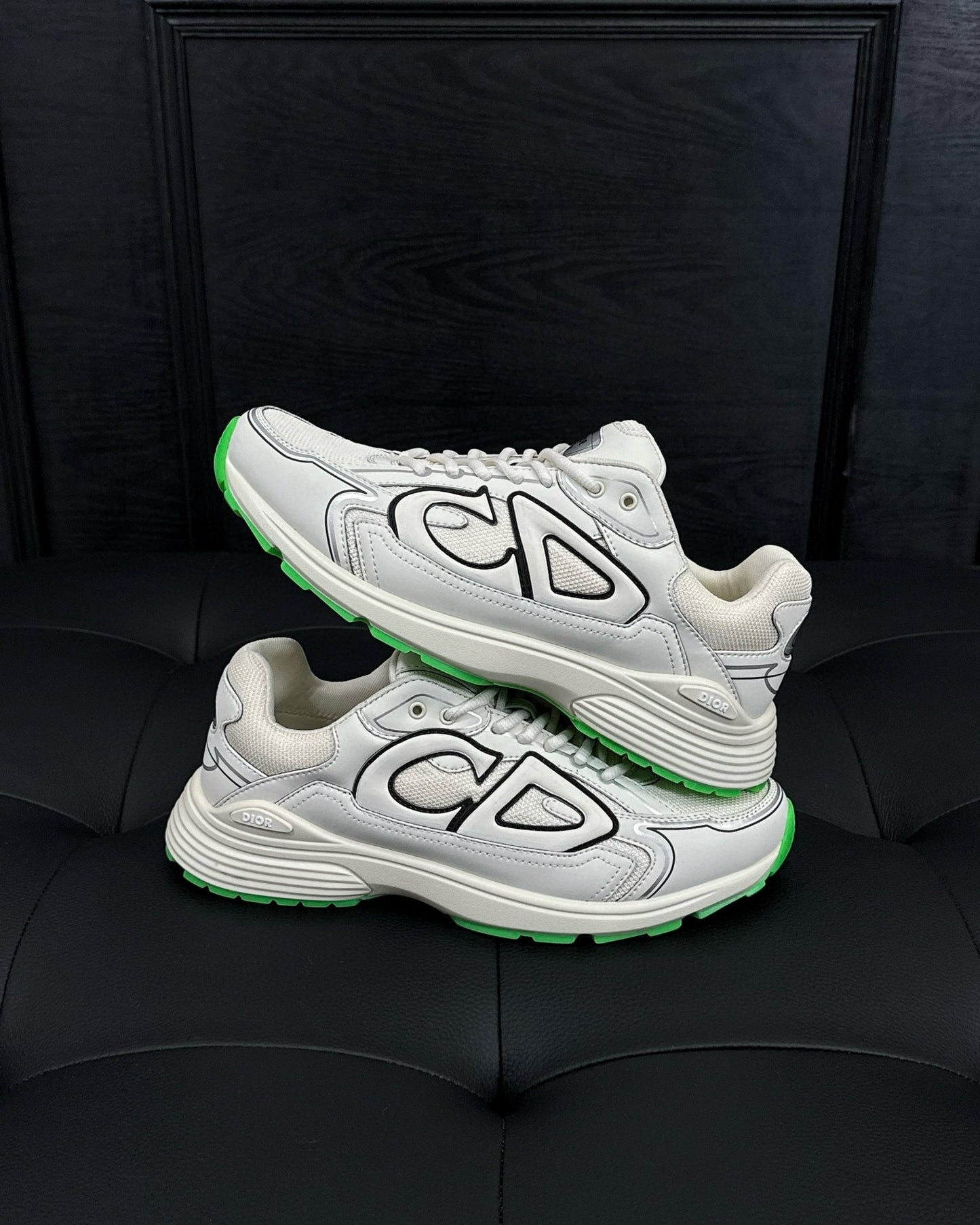 CD SNEAKERS