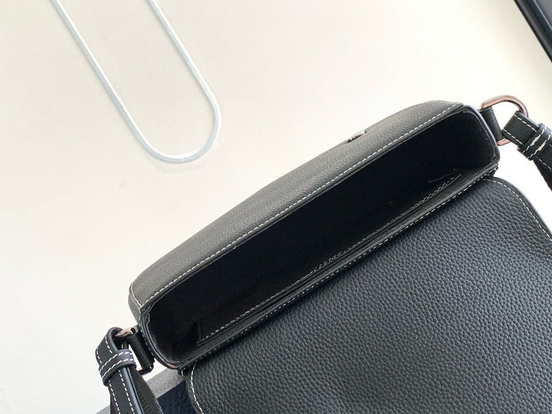 CD Saddle Bag