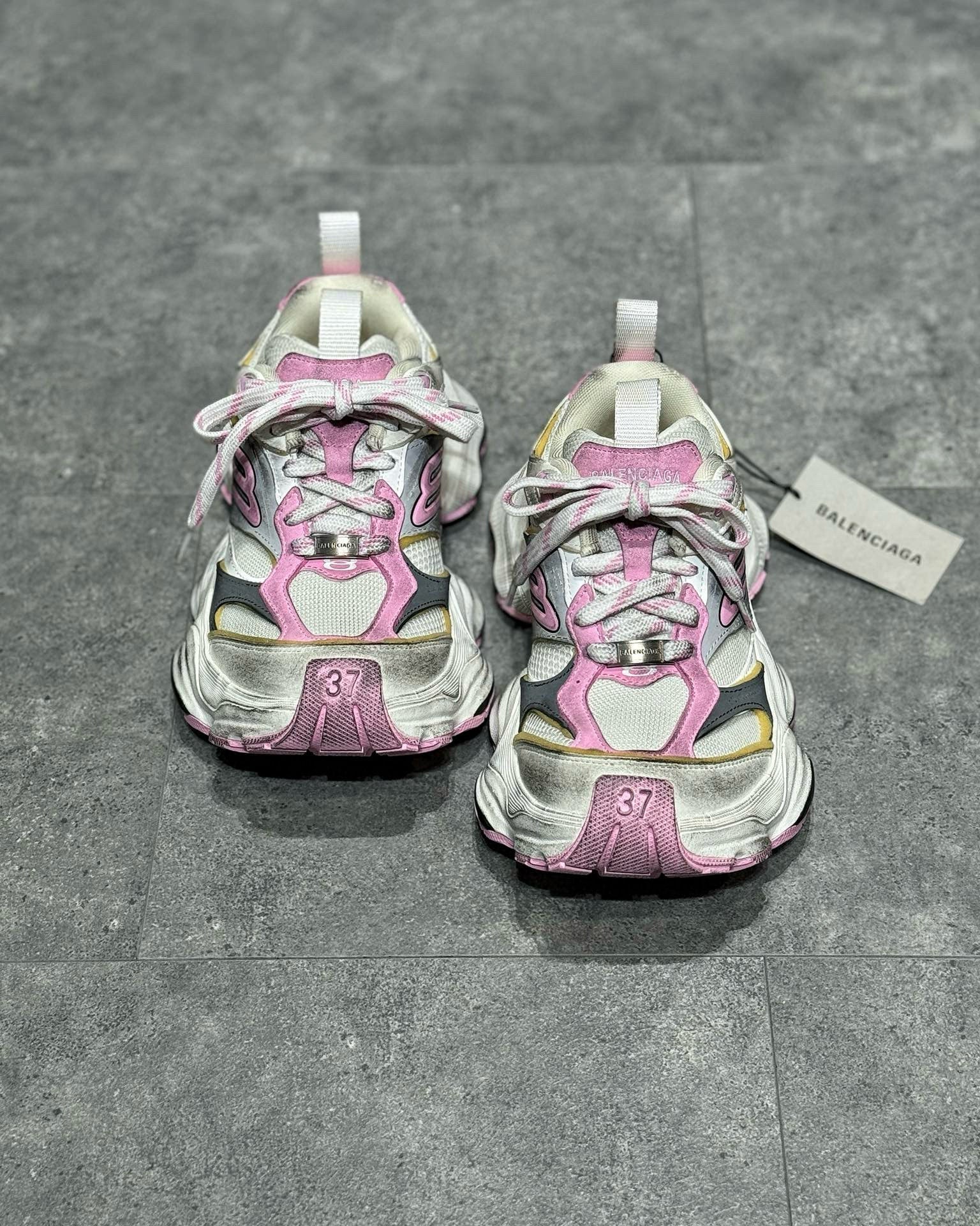 BLCG Sneakers