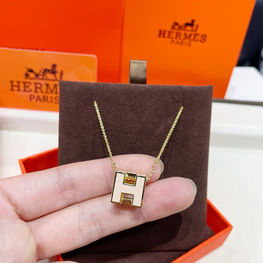 HERM Necklace