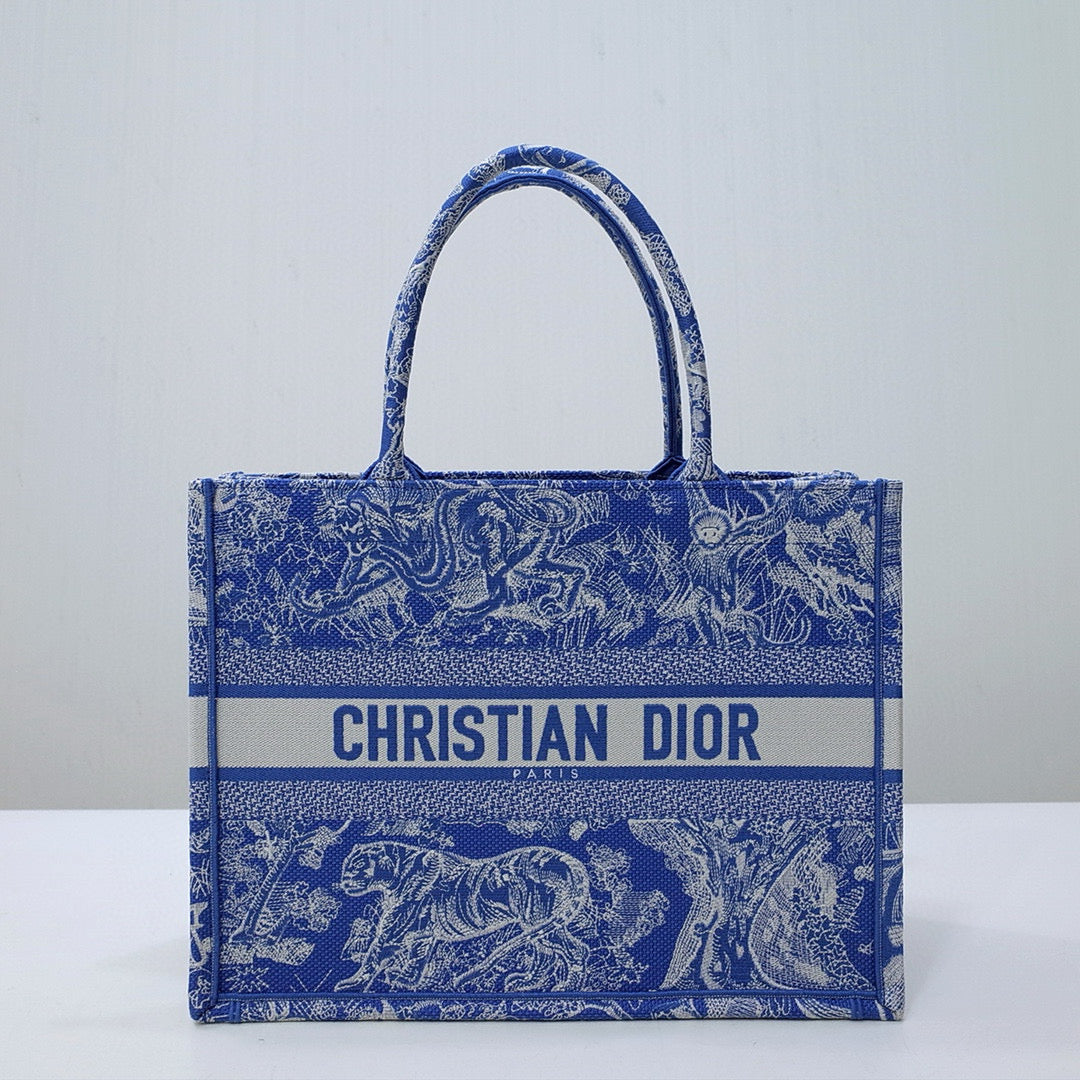 BOOK TOTE 42 BLUE MACROCANNAGE EMBROIDERY