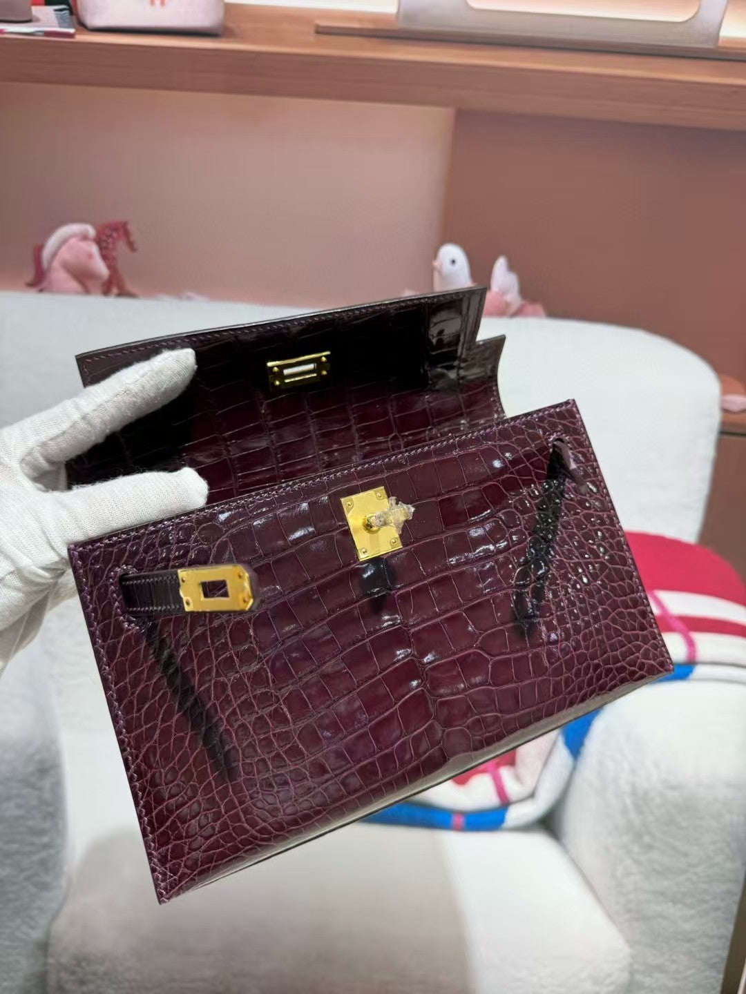 HM KELLY MINI 22 BORDEAUX RED AMERICAN ALLIGATOR GOLD BUCKLE