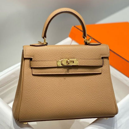 HERM Kelly 20cm Bag In Chai Clemence Leather GHW