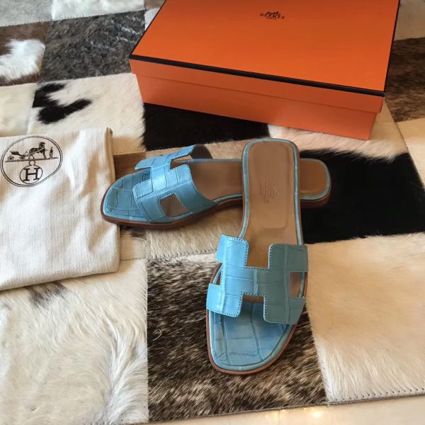 HERM Oran Sandals In Celeste Shiny Niloticus Crocodile