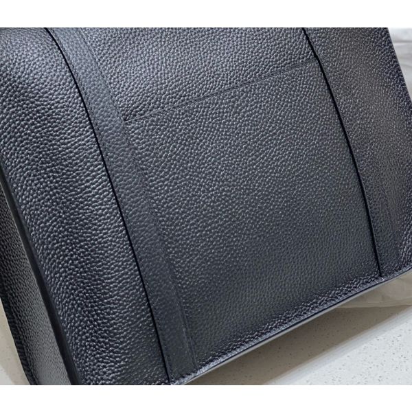 HERM Steve 30 Messenger Bag in Black Clemence Leather