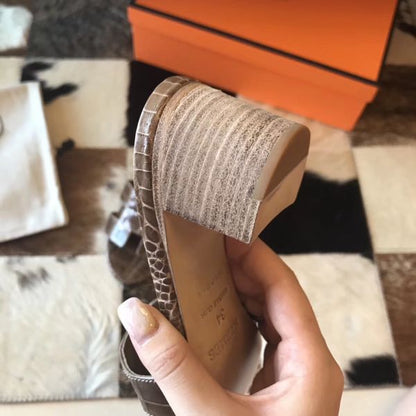 HERM Oasis Sandals In Taupe Shiny Niloticus Crocodile