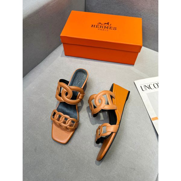 HERM Figari 55mm Wedge Sandals In Brown Nappa Leather
