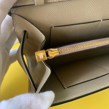 HERM Kelly Classique To Go Wallet In Tourterelle Epsom Calfskin