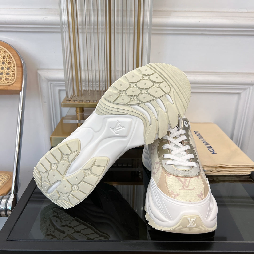 LV RUN 55 SNEAKER GEIGE